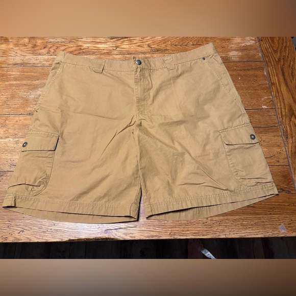 Omni-Shade Sun Protection Tan Military Gorp Core Cargo Parachute Shorts 42w 10L - Picture 1 of 6